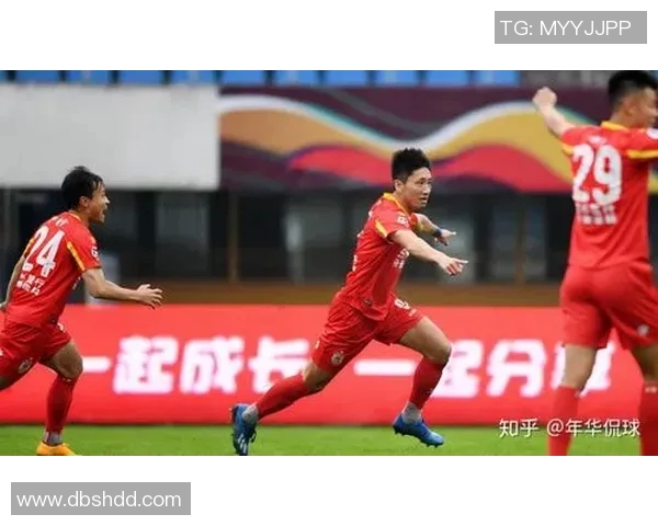 深圳篮球队以80分领跑冠军赛积分榜展现强劲实力和夺冠希望