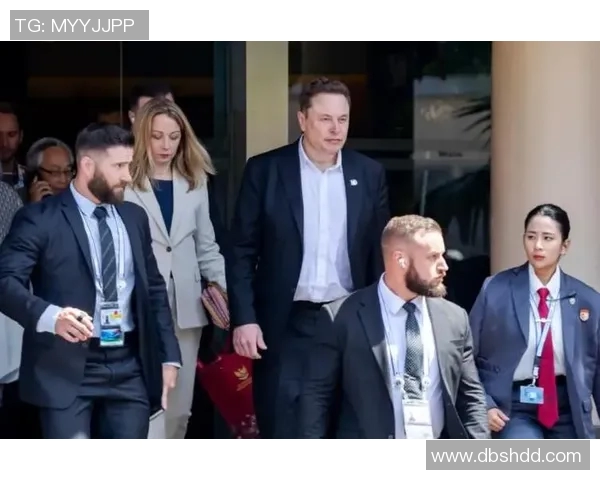 足球明星背后的隐秘守护者揭秘保镖团队的日常与挑战